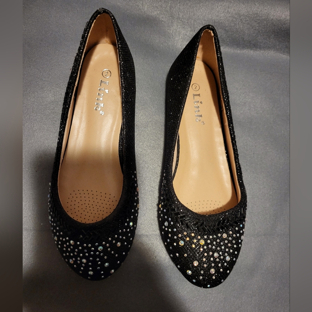Link Girl Flats Size: 2